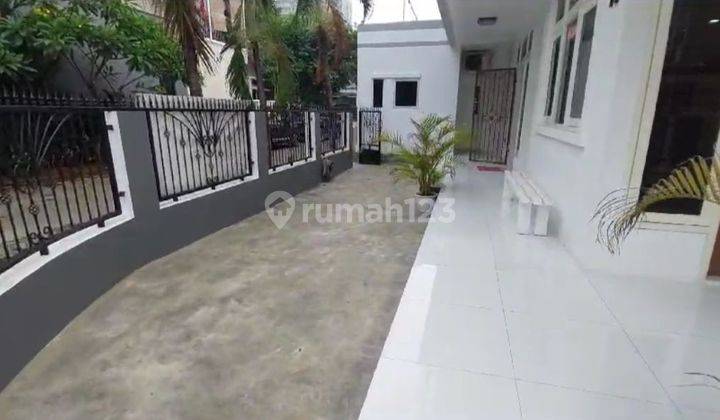 Rumah hook 2 lantai paduan seni klasik modern @Regency melati mas 2