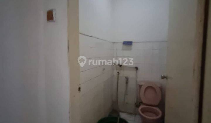 Rumah cukup luas di lokasi nyaman @Villa melati mas 2