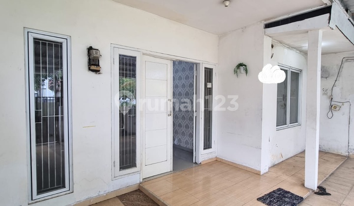 Rumah View Taman Lokasi Nyaman @ Villa Melati Mas 2