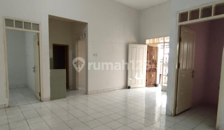 Dijual Rumah 1. 1/4 Lantai @ Regency Melati Mas 2