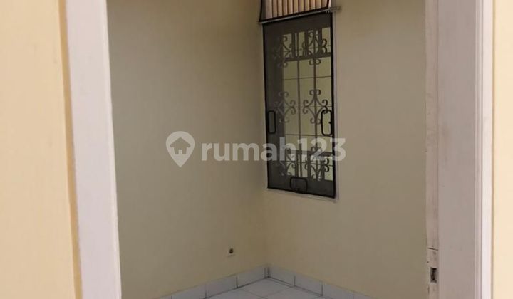 Rumah 1 Lantai terawat siap huni di Villa melati mas 2