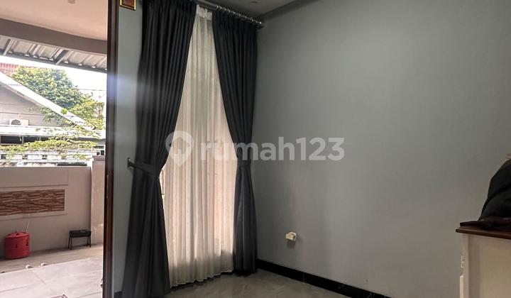 Dijual Rumah Bagus 1.5 Lantai @ Villa Melati Mas 2