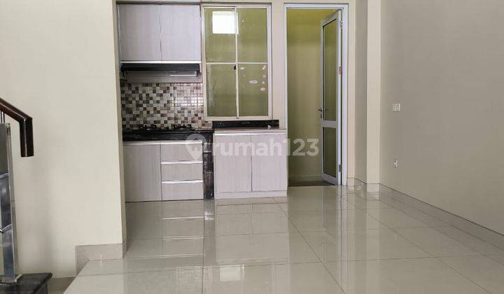 Rumah 2.5 Lantai Design Keren & Kokoh @ Regency Melati Mas 2