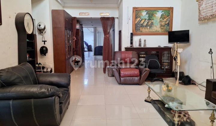 For Sale Semi-Furnished 2-Story House @ Villa Serpong BSD 2