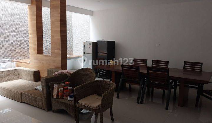 Dijual Rumah Siap Huni di Alam Sutera Luas 200 Dekat BSD 1