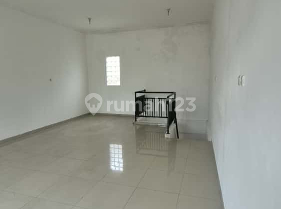 For Sale 2 Ready-to-Use Shophouse Units for Any Purpose, Driyorejo Area