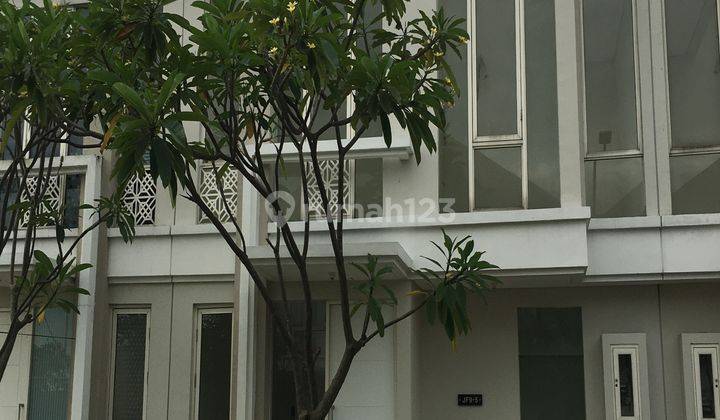 Disewakan Murah Rumah Grand Pakuwon Tandes  2