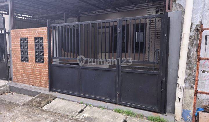 Rumah 2 Lantai Di Depan Kantor Imigrasi Tangerang 1