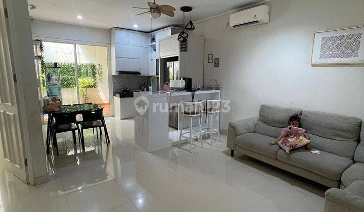 Rumah 2 Lantai Bagus di Cluster Alden Pinewood , Tangerang 1