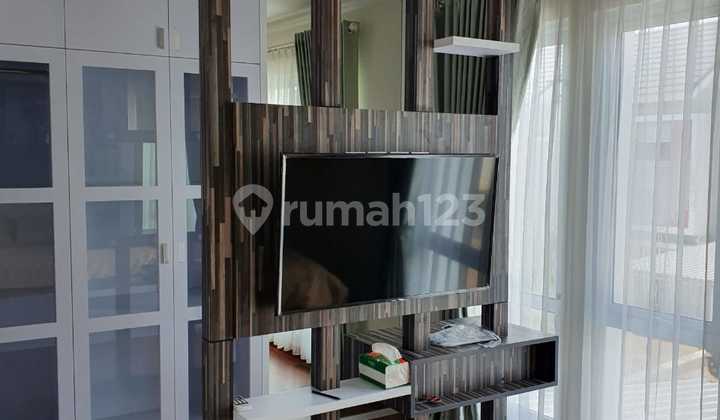 Rumah 2 Lantai Di Symphonia Gading Serpong , Tangerang