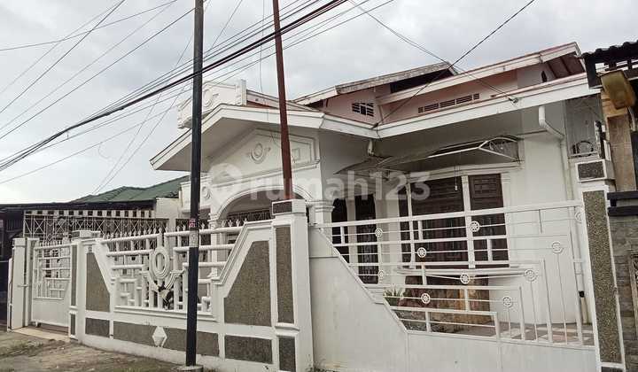 Rumah 2 Lantai Di Komplek Beo Indah, Medan Sunggal