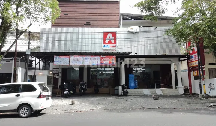 Alfamidi Business Space in Manado, North Sulawesi