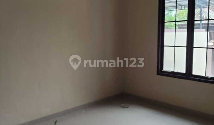 Rumah Rapih Siap Huni Tinggal Bawa Koper Perumahan Simprug Poris 2