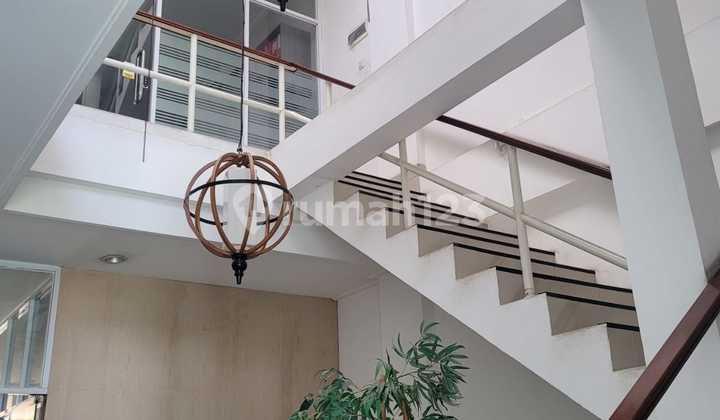 Ruko 3 Lantai Furnished Shm Di Sektor 9 Bintaro (samping Spbu)