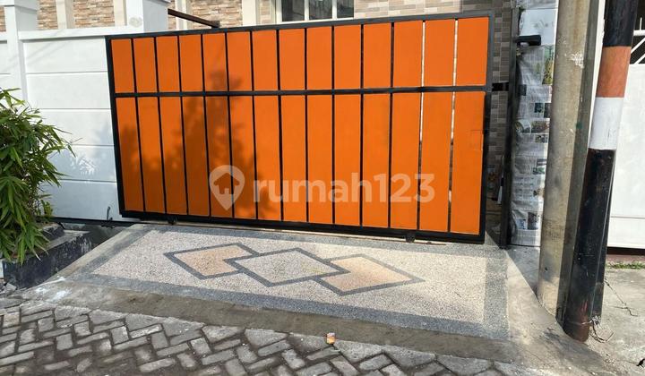 Rumah 2 Lt ( Hook , Posisi Strategis ) 2