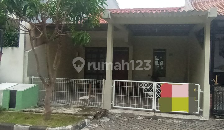 Babatan Pratama Wiyung House Near Surabaya Toll Road