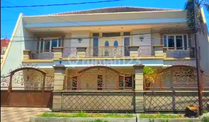 Dharmahusada Indah Barat 2 Lantai Surabaya Dekat Merr