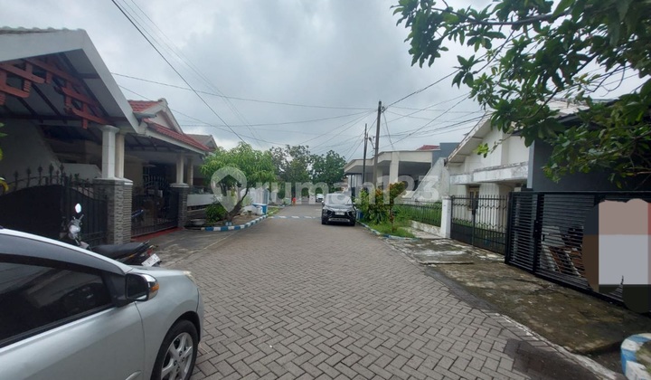 Cheap South Palem Tjandra Hut by Mrs. Waru Sidoarjo 2