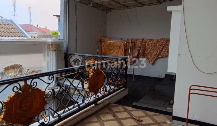 Kebonsari Elveka 2-Story House New Jambangan Surabaya 2