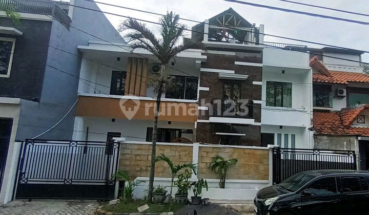 Babatan Pratama 2 Rumah Dijual Depan Fasum Wiyung Surabaya