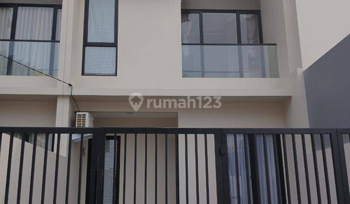 Rumah Baru 2 Lantai Ready Stok Dekat Toll  2