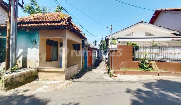 Rumah Baru Semi Furnished di Tengah Kota Bogor