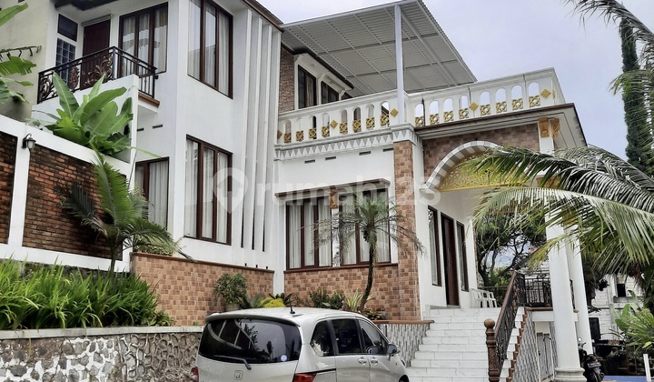Villa Bagus with Unobstructed View in Cijeruk Bogor Villa Bagus with Unobstructed View in Cijeruk Bogor