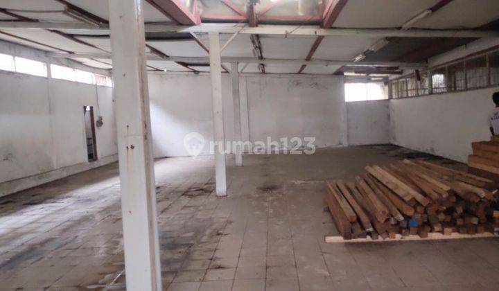 Gudang Murah di Jalan Raya Sukabumi Bogor 8