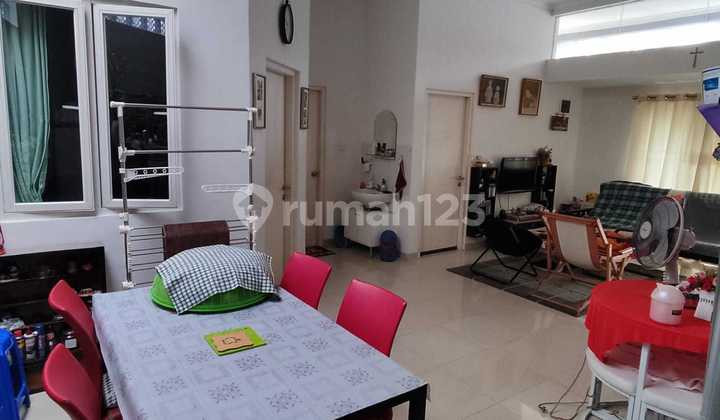 Rumah di Rancamaya Golf Estate Bogor, Hook Dan Hadap Taman 3