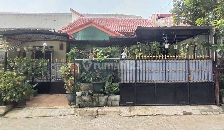 Rumah Strategis di Kota Depok di Samping Smu 2 Depok 1