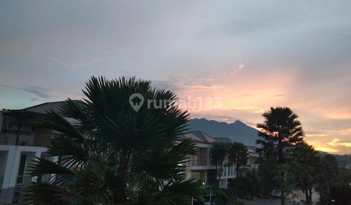 Rumah di Rancamaya Golf Bogor, View Gunung 1