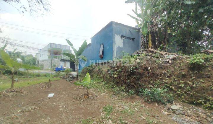 garasi/carport tanah komersial di jalan raya