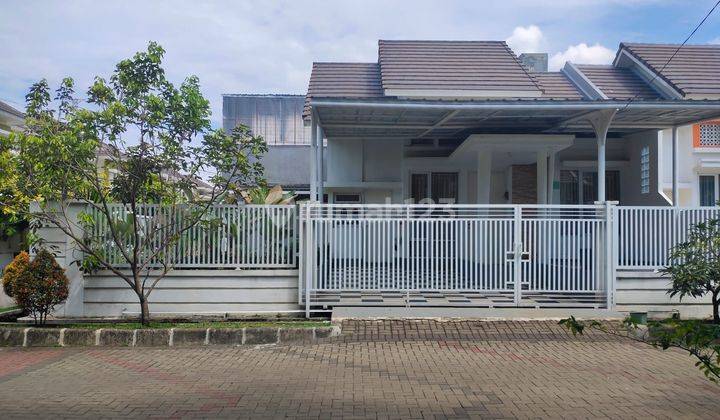 Rumah Tanah Hook di Bukit Cimanggu City Kota Bogor 2