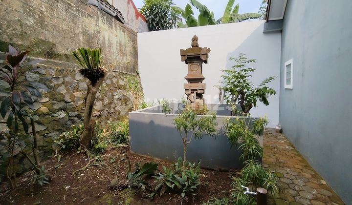 foto lainnya rumah strategis tanah hook di