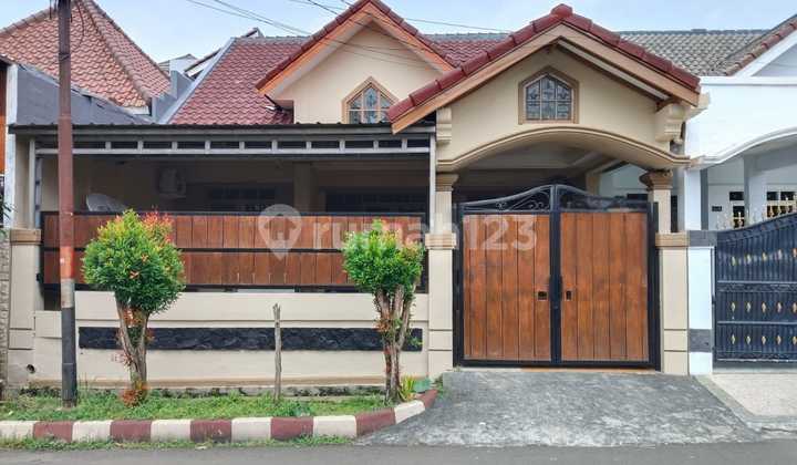 Rumah di Jalur Komersial Vila Bogor Indah Ciparigi Bogor Utara Rumah di Jalur Komersial Vila Bogor Indah Ciparigi Bogor Utara