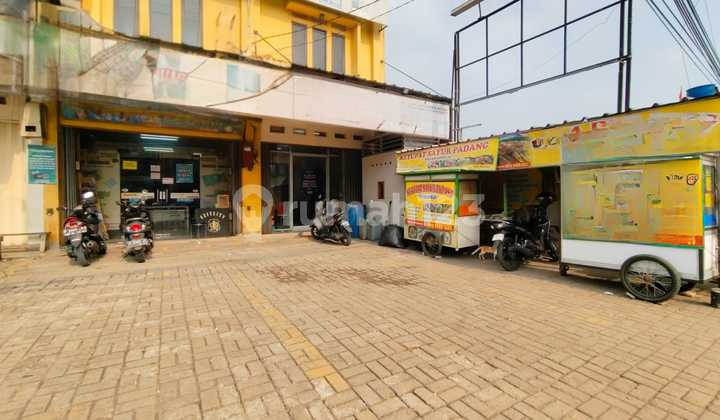 Strategic Adjacent Shop House on Bogor Cibinong Main Road, Bogor 2