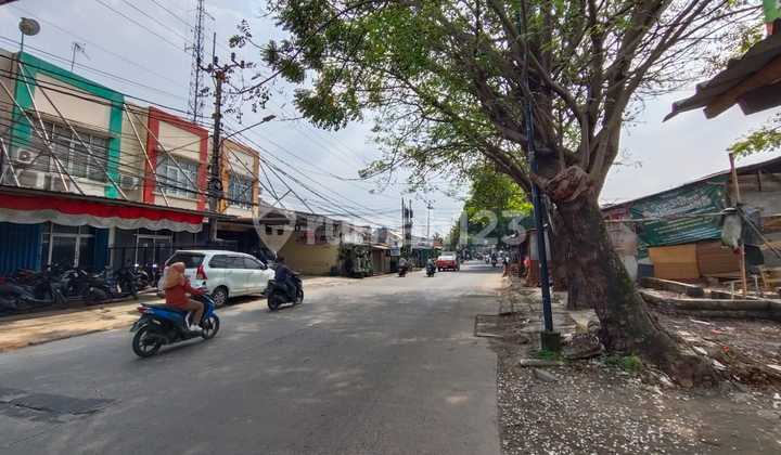 Tanah Komersial Bonus Bangunan Di Depok 