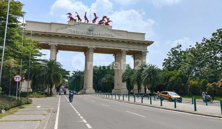 Rumah Posisi Hook Hadap Taman Di Citra Indah City 2