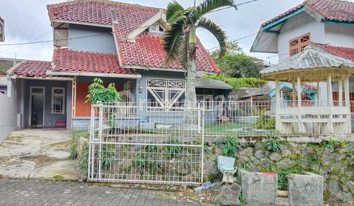 Villa Murah Dan Strategis Di Puncak Cipanas Bogor Villa Murah Dan Strategis Di Puncak Cipanas Bogor