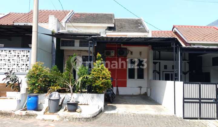 Rumah di Erfina Kencana Regency Pakansari Cibinong