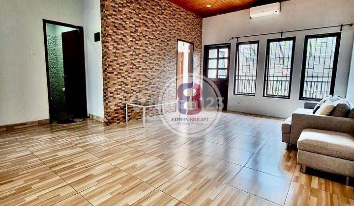 Rumah Dijual di Emerald Bintaro Jaya Sektor 9 Dkt St. Jurangmangu 2