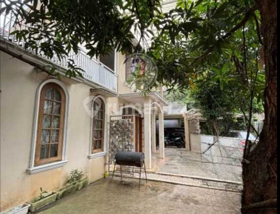 Modern House Strategically Located on Corner Lot - Bintaro Jaya Sector 2 2