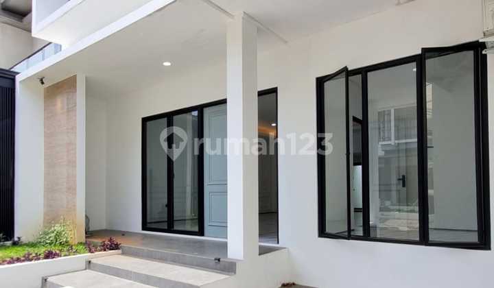 Turun Harga! Rumah 2 Lantai di Bintaro Jaya Sektor 9