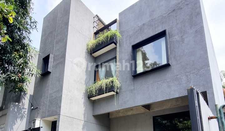 House in Bintaro Jaya Sector 2 Furnished With Swimming Pool House in Bintaro Jaya Sector 2 Furnished With Swimming Pool