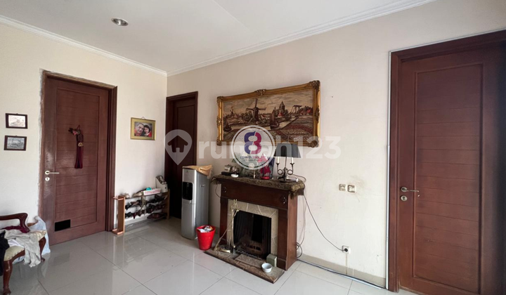 Dijual Rumah Semi Furnished Dekat Jakarta - Bintaro Jaya Sektor 1 2