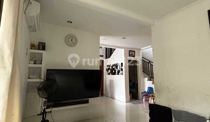Hunian Modern di Bintaro Jaya Sektor 2 Posisi Hoek Hunian Modern di Bintaro Jaya Sektor 2 Posisi Hoek