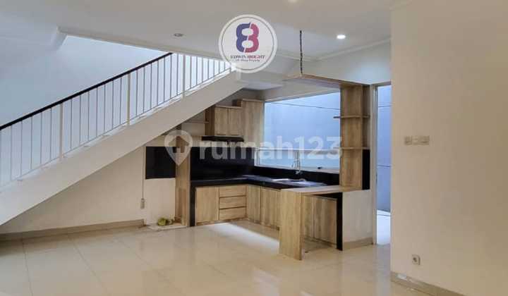 Rumah Dijual di Discovery Bintaro Jaya Sektor 9 Siap Huni