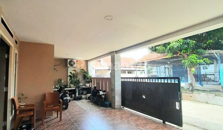 Rumah Dijual di Area Bintaro Sektor 9 Dekat Stasiun Sudimara 2