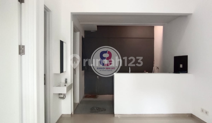 Rumah Minimalis Modern di Bintaro Cocok untuk Pasangan Muda SHM