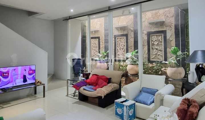 Rumah Dijual di Area Bintaro Sektor 2 Dekat Jakarta Selatan